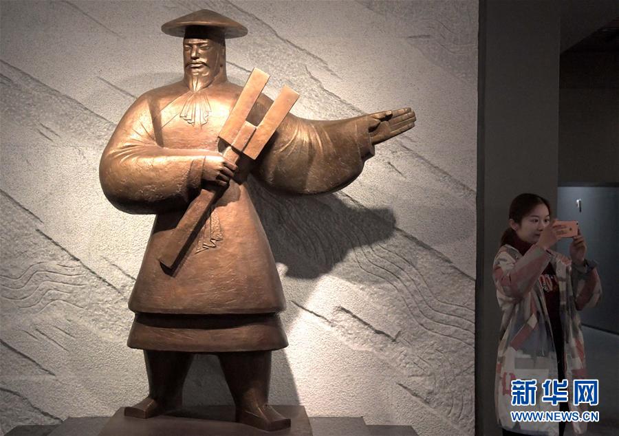 （文化·黃河文化帶·圖文互動）（3）在夏都二里頭，感受中華早期文明精粹 